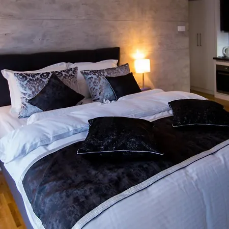 Exclusive And 苏博蒂察