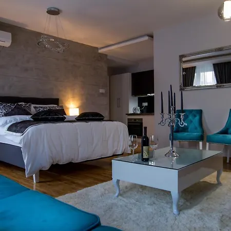 公寓 Exclusive And 苏博蒂察