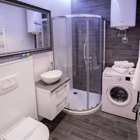 Exclusive And Apartment