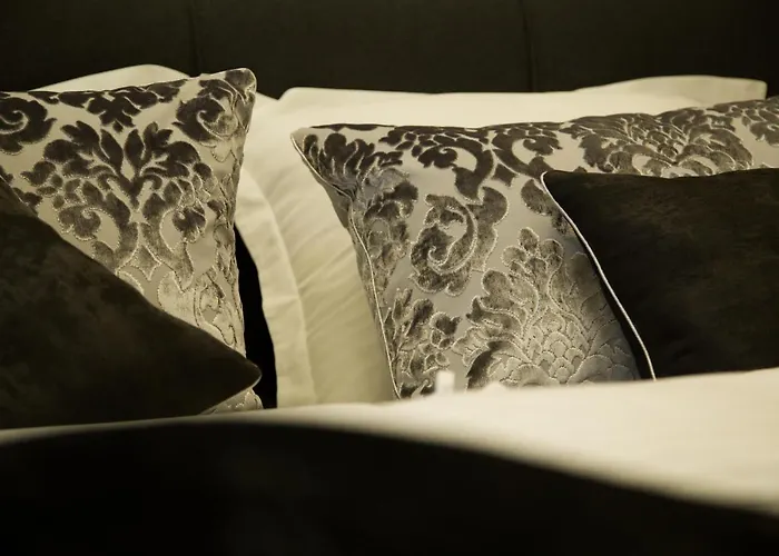 Exclusive And Daire *